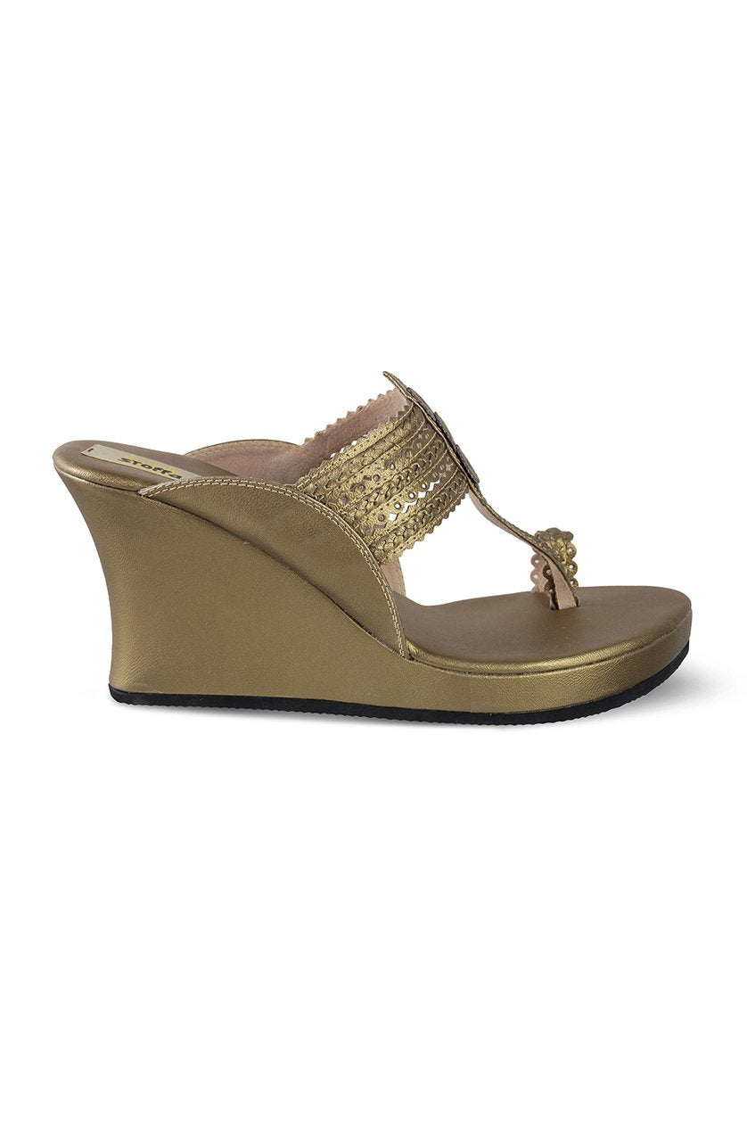 Classic High K Wedge Gold