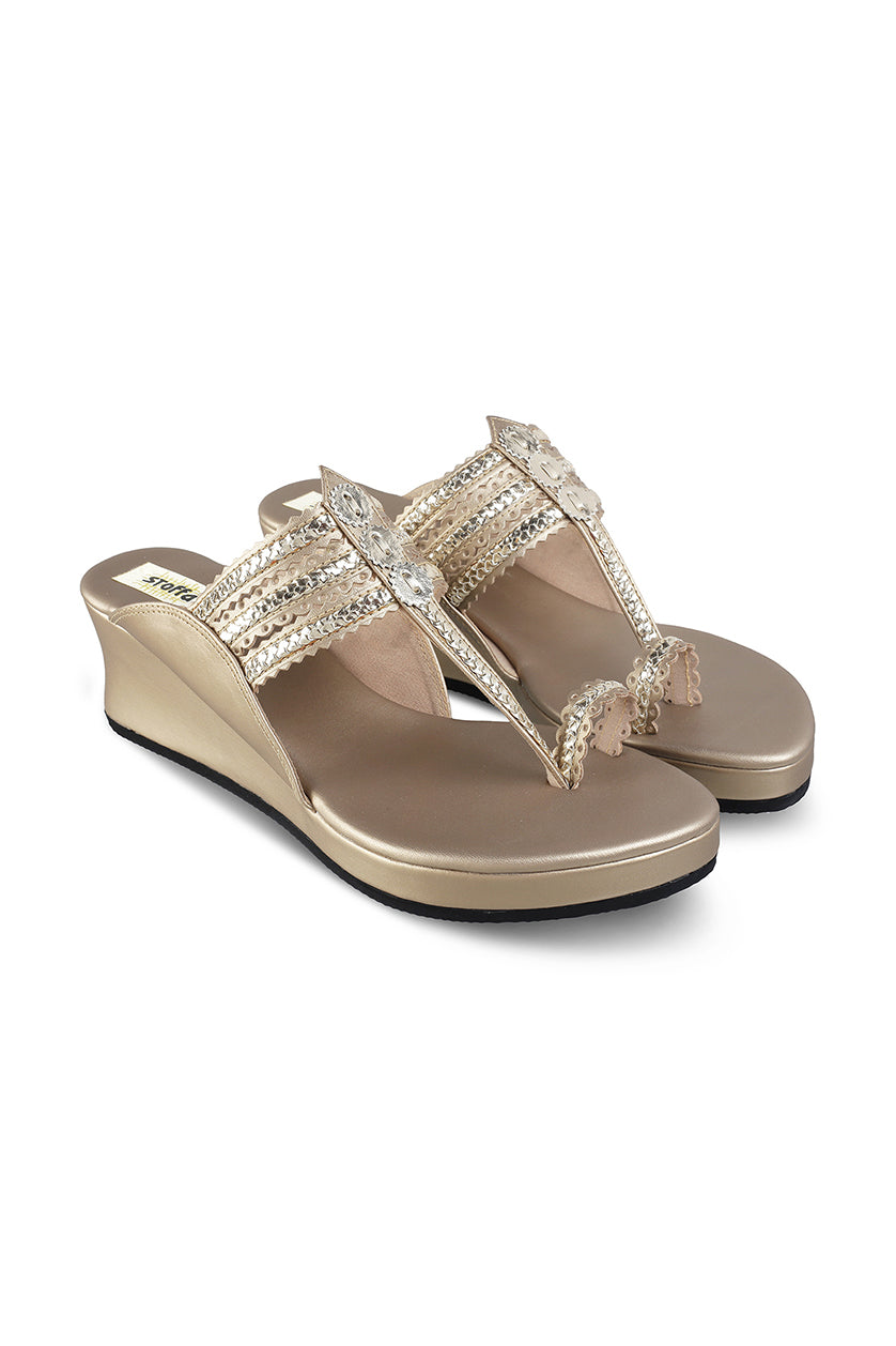 Classic Low K Wedge Taupe