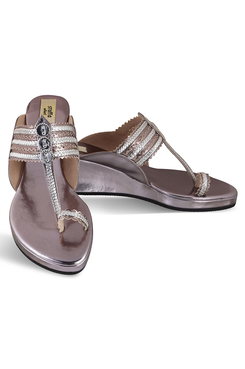 Classic Low K Wedge Gold