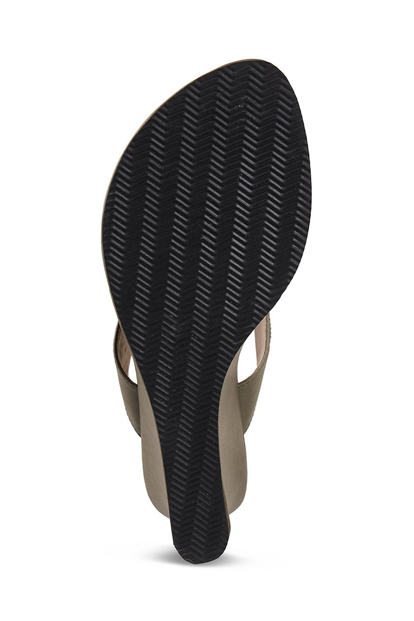 Classic High K Wedge Taupe