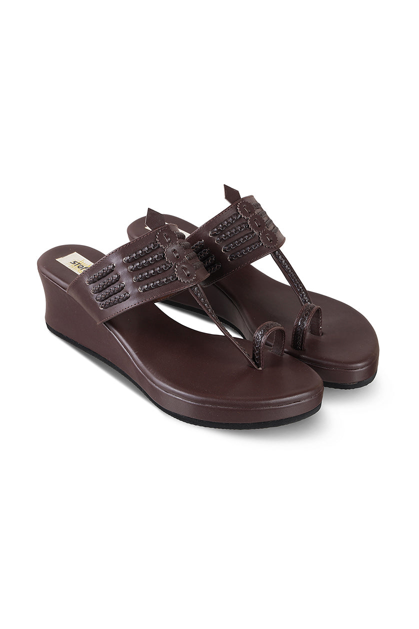 Classic Low K Wedge Maroon